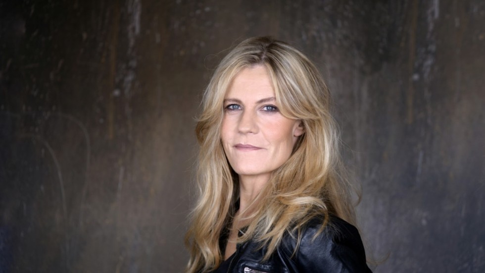 Tina Frennstedt kommer ut med "Skärseld", som är den tredje fristående delen i deckarserien "Cold Case".