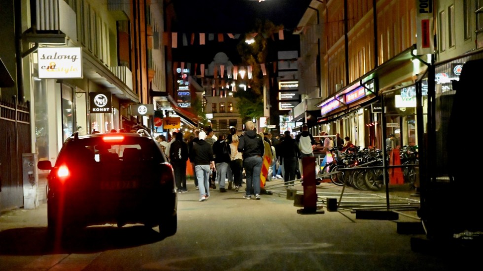 "Det räcker nu!" skrev Polisen i Linköping I ett Facebookinlägg efter helgens stökiga nollning. 