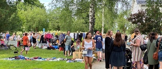 Sommarloppis i Badhusparken lockade stora och små