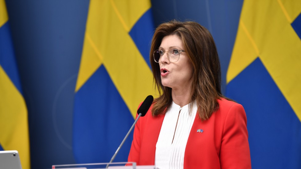 Arbetsmarknadsminister Eva Nordmark (S) håller pressträff.