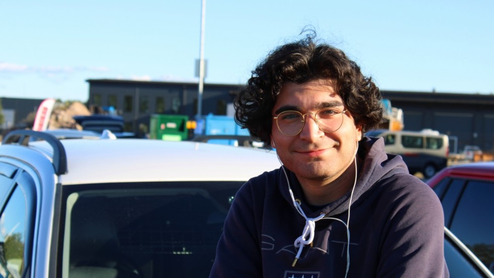 Hussein Fali från Hultsfred kom till bilträffen ihop med sin kompis. Han har tidigare haft sin egen bil, en BMW, men blev tvungen att sälja den.