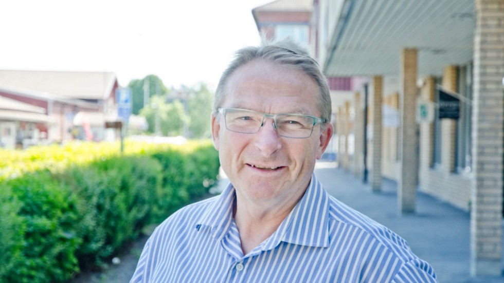 Håkan Ekstrand (C) är nygammalt oppositionsråd i Gnesta kommun. Oppositionen är splittrad, vilket ger fördelar för minoritetsstyret i kommunen.