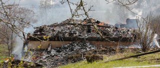 Huset gick inte att rädda – brann ner till grunden