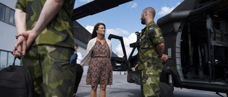 Utrikesminister Ann Linde (S) på Malmen: "Helikopterflottiljen har gott rykte utomlands"