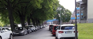 Insändare: Parkeringskaos på Norrstackvägen i Strängnäs