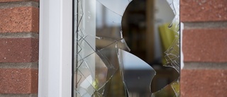Förskola också drabbad i Åker – kring tio fönster krossade