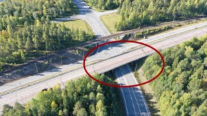 Ännu en bro på Järnvägsleden ska byggas om • Vägar stängs av i mer än ett år • Börjar före sommaren