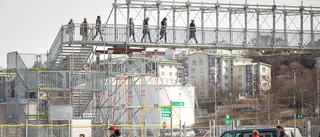 Planer på permanent kryssningsbro skjuts upp