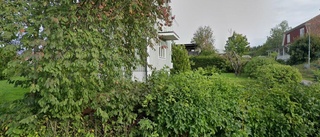 Fastigheten på Björnsholmsvägen 22 i Gamleby såld igen - med stor värdeökning