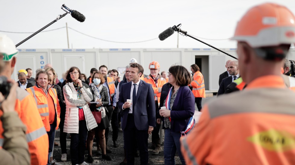 I måndags besökte Macron en byggarbetsplats i Denain i norra Frankrike. I de delarna av landet har Marine Le Pen och Nationell samling många av sina väljare.