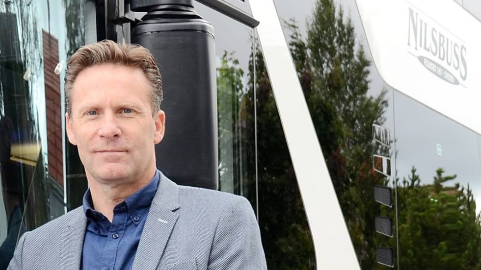 Anders Fransson är vd på Nilsbuss som är en av de stora vinnarna i KLT:s nya avtal för skolskjutsar, närtrafik och andra serviceresor. 20 nya fordon rör det sig om för Nilsbuss.