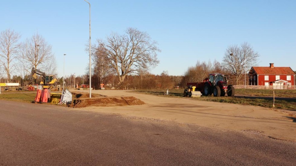 I korsningen Bygatan- Folkparksvägen har det byggts en tillfällig väg som ska användas under byggtiden.