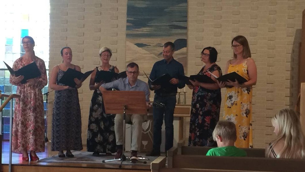 Traditionsenligt arrangerades en konsert i Missionskyrkan, under rubriken "Sång i sommarkväll".