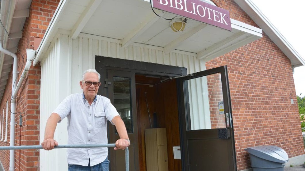 Torgny Kindh, ordförande i Loftahammars intresseförening, är glad över att kunna slå upp dörren till biblioteket igen.