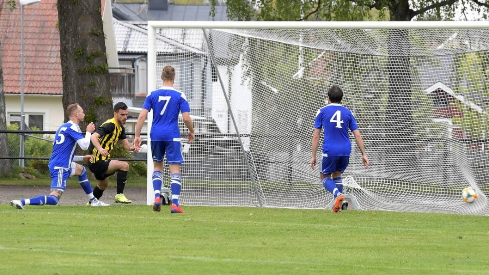 Artur Sejdini gjorde ett av målen när VFF besegrade IFK i derbyt i maj.