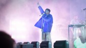 Recension: Daniel Adams-Ray bjöd på en nostalgisk dansfest • TV: Se Daniel berätta om sitt första Skellefteå-minne från ”Mollys”