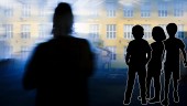 Ung kvinnlig lärare i Norrbotten misstänks för våldtäkt mot barn • Utnyttjade pojkarna i skolan – satt i pojkarnas knän  