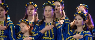 Barn- och ungdomskör sjunger för fred i Ukraina