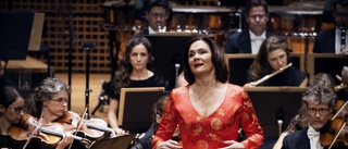 Anna Larsson kämpade mot Symfoniorkestern med sin varma stämma