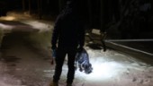 TV: Här söker polisen med hund efter mordet