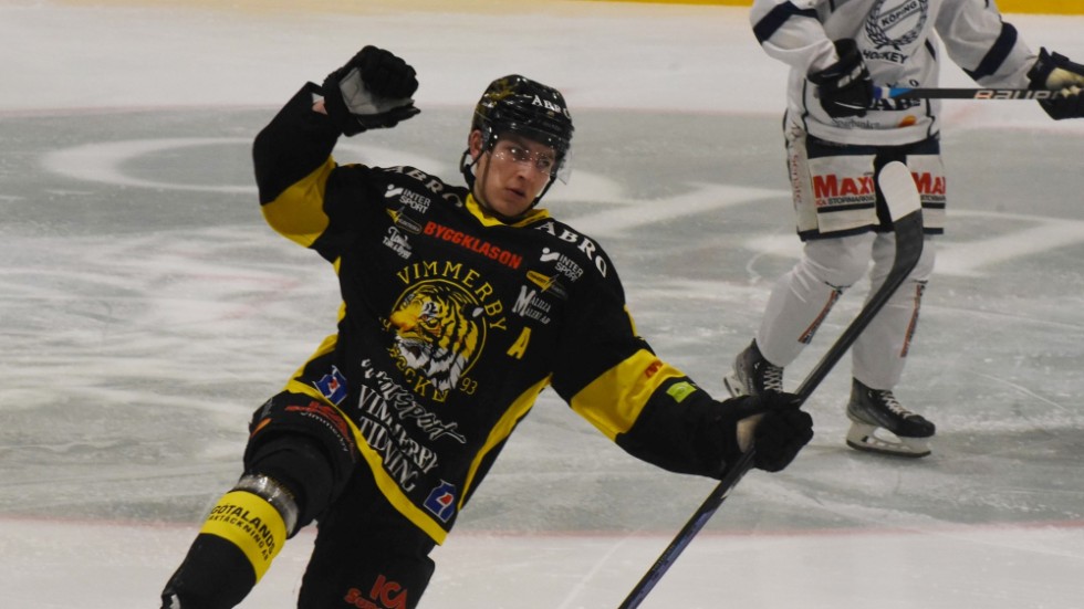 Oskar Lindgren säger att han närmar sig ett beslut kring sin hockeyframtid.