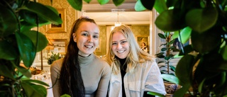 Stipendieregn över studenter på Campus Norrköping