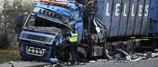 En svårt skadad efter lastbilskrock i Malmö