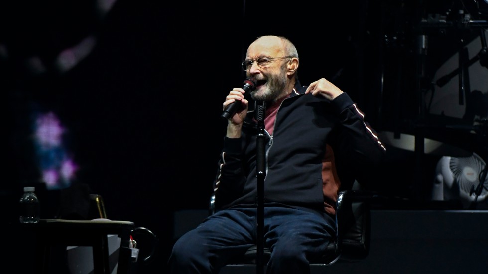 Musiklegendaren Phil Collins tog farväl av publiken sittande i den sista konserten med Genesis. Arkivbild.