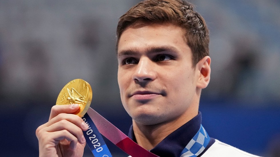 Ryske simstjärnan Jevgenij Rylov tog dubbla OS-guld i Tokyo 2021. Om IOK lättar på sina sanktioner mot Ryssland kan han få försvara sina medaljer i Paris nästa år. Arkivbild.