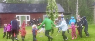 Midsommarfest i Renbergsvattnet