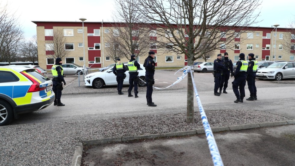 Polisen har inlett en förundersökning om misstänkt mord efter en skottlossning i Linköping.