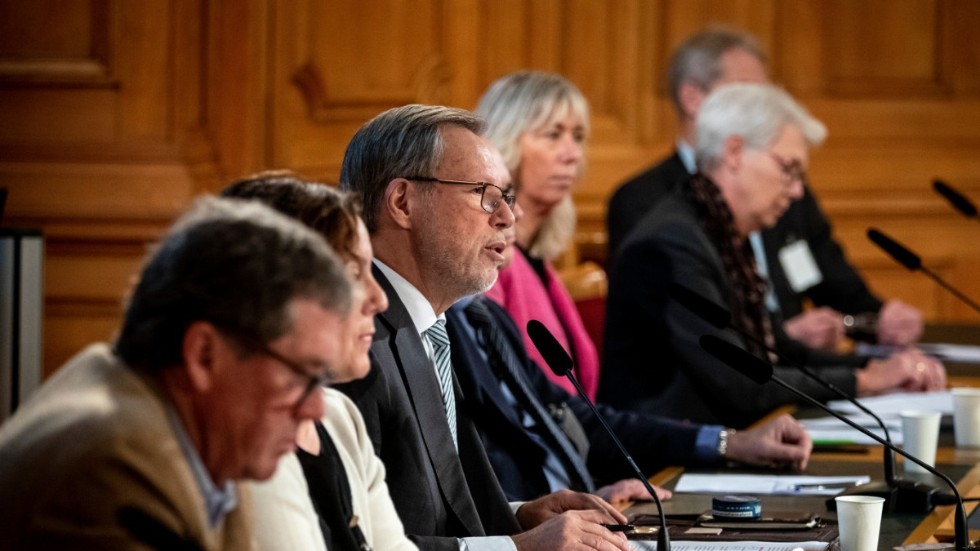 Transparency International varnar för en ökad risk för korruption i Sverige. Coronakommissionen, som inte har fått ta del av vissa av regeringens handlingar för att granska pandemihanteringen, är ett av exemplen. Arkivbild.