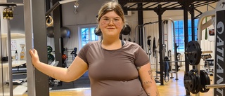 Tove, 20, trivs på gymmet: "Roligt att träna med andra, skratta och ha kul"