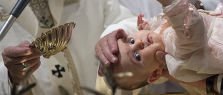Präst sade fel – tusentals kan behöva döpas om