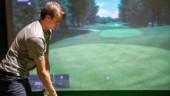 Golfproffsen tävlar om stora prispengar – inomhus: "Måste tänka taktiskt"