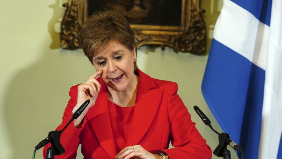 Skottlands försteminister och SNP:s partiledare Nicola Sturgeon ska lämna över tömmarna till någon partikamrat. Arkivbild.