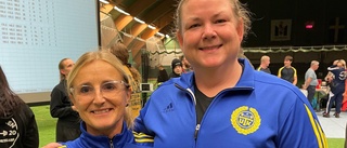 Förskolepersonal från Nåntuna vann SM-guld och satte svenskt rekord i styrkelyft • "Det gav blodad tand"