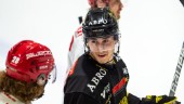 Anton Carlsson om allsvenska hockeylivet: "Allt lite bättre" • Gjorde sin första poäng – möter serieledarna