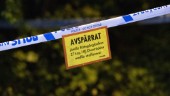 Man misstänkt för grovt rån i Hälleforsnäs häktad ✓Visade upp vassa tillhyggen ✓Flera likheter med rånet i Flen i onsdags