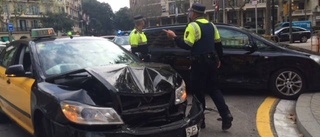 Succétränaren om bilolyckan: "Det blev en jävla smäll"
