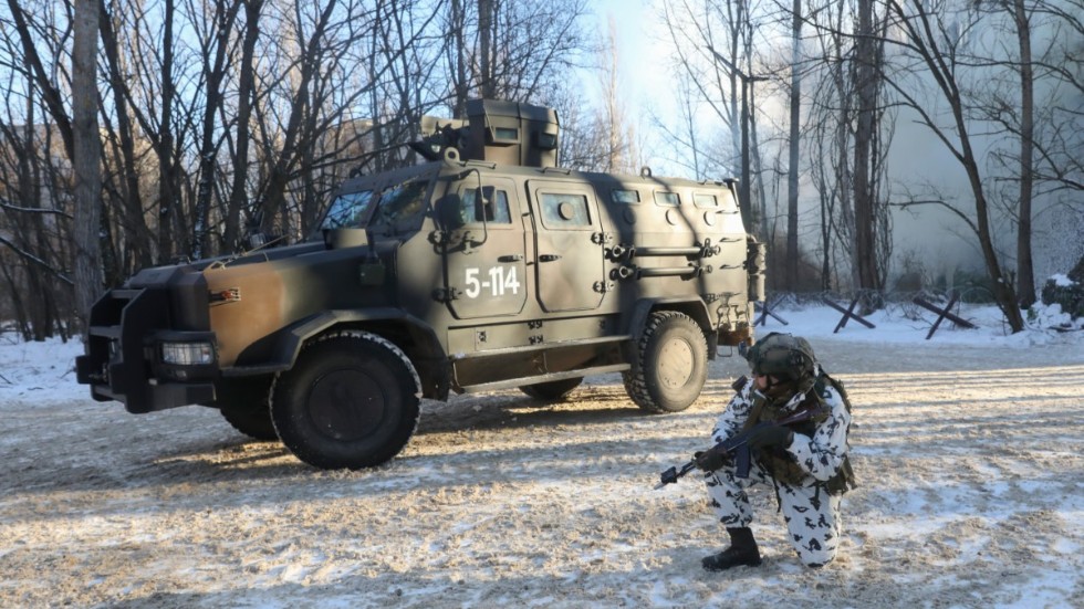 Ukrainska nationalgardet övade agerande en krissituation i närheten av Tjernobyl tidigare i februari.