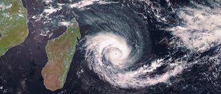 Tolv skadade i tropisk cyklon på Réunion