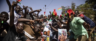 Nya juntan i Burkina Faso lovar lugn och ro