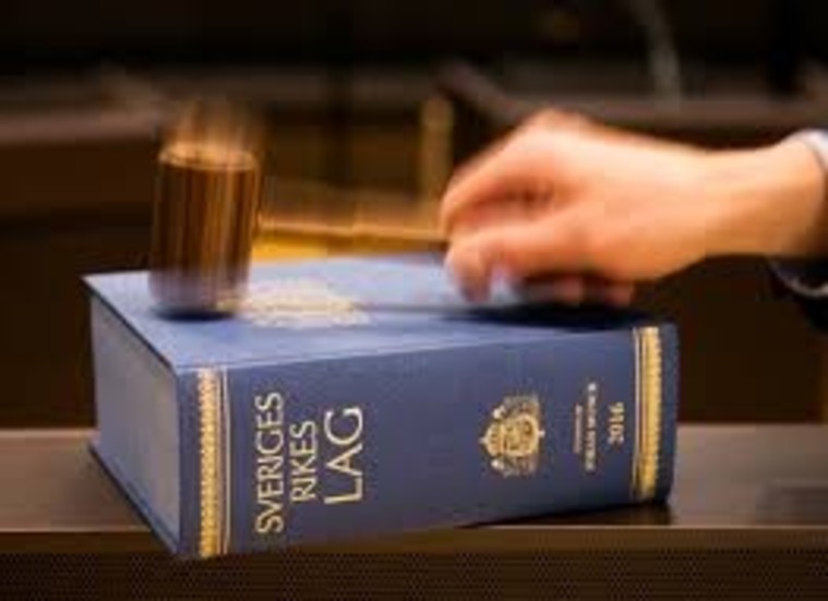 Domstolen friar en man som åtalats misstänkt för flera fall av grov våldtäkt mot barn i Vimmerby kommun.