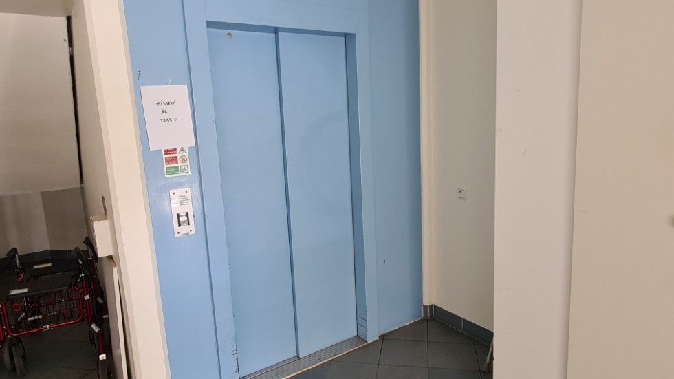 Hissen på avdelning C på äldreboendet Granen i Vimmerby har varit trasig sedan i torsdags. 