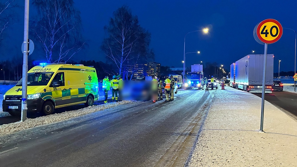 En Till Sjukhus Efter Olyckan På Lindövägen 