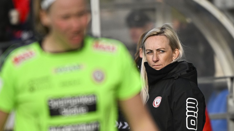Elísabet Gunnarsdóttir slutar som tränare för damallsvenska Kristianstad efter säsongen. Arkivbild.