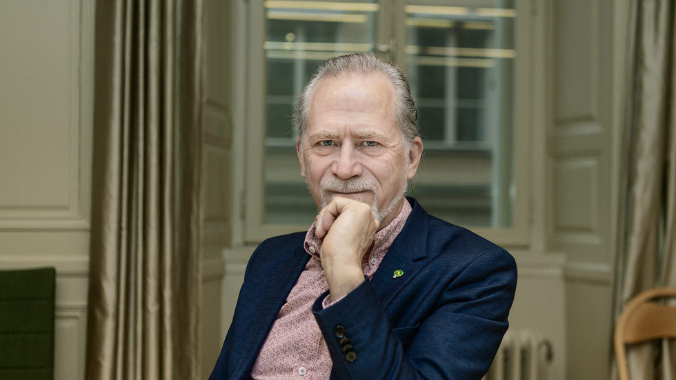 Daniel Helldén är en av kandidaterna i Miljöpartiets språkrörsval.