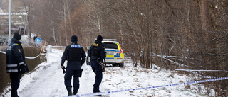 Polis livshotande skadad vid insats i Småland