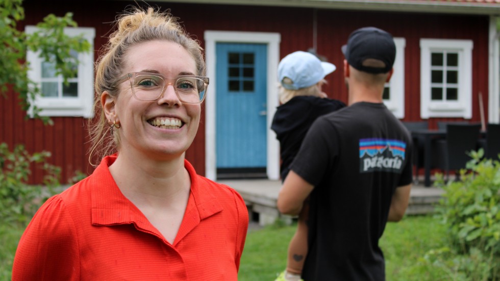 Lizette Olofsson och Anton Källåker har flyttat hem till Småland och tagit över Vimmerby stugby. "Vi landade i att det här känns helt rätt", säger Anton.